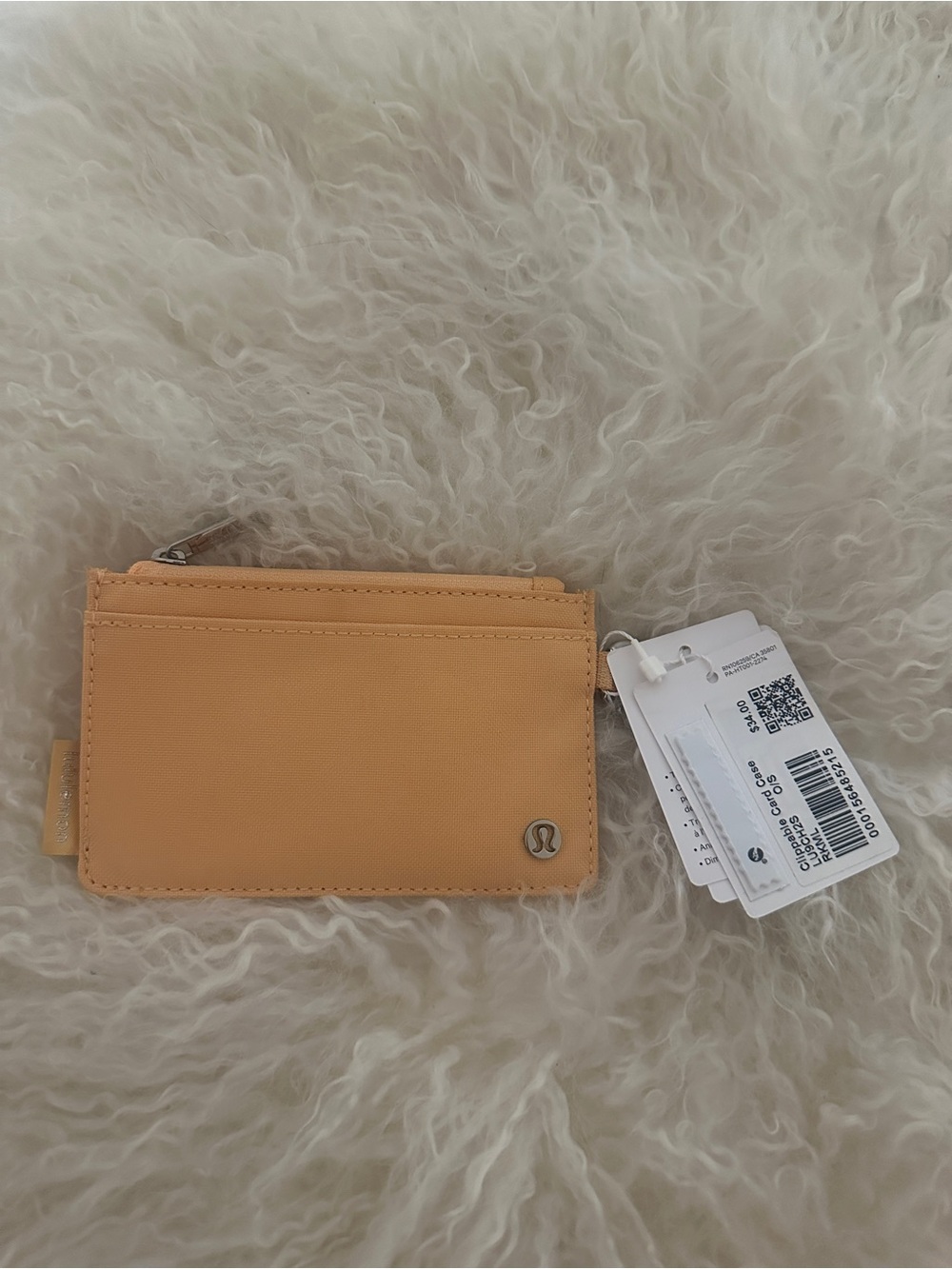 Lululemon Clippable card case rock melon